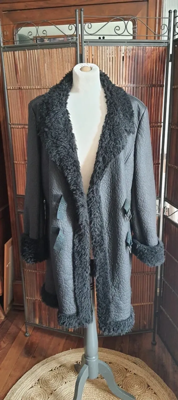 Manteau femme "Nathalie Chaize" taille XXL/44 - photo numéro 5