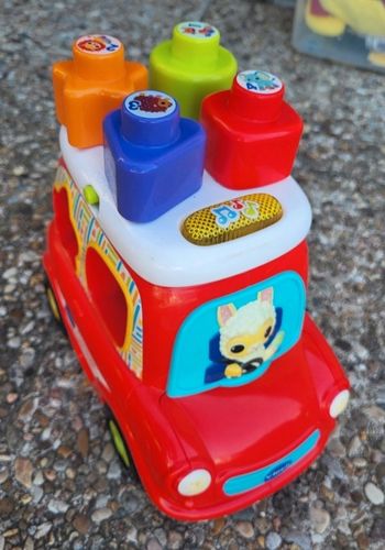 Toto-mobile des formes