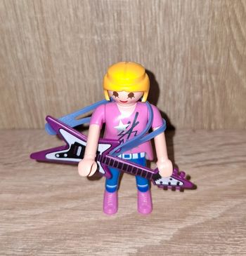 Playmobil joueuse de guitare