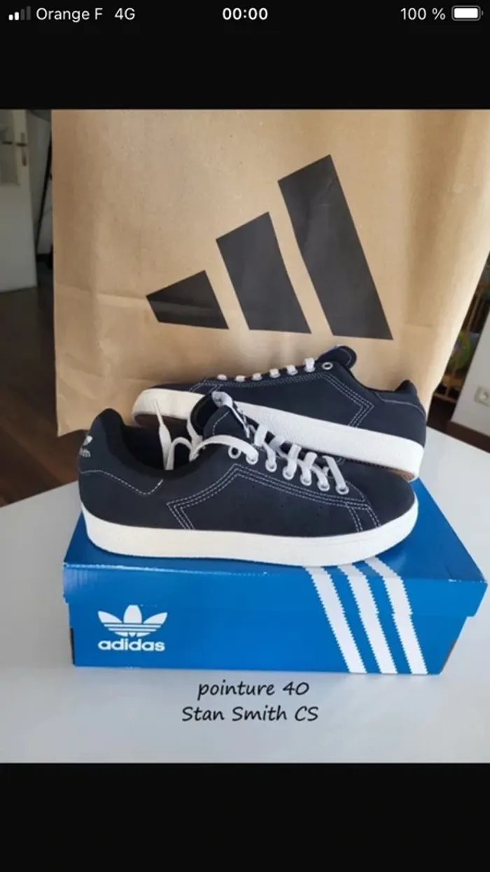 Basket Adidas Stan Smith CS taille 40 neuve