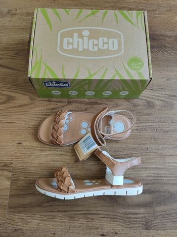 Sandales fille Chicco marron neuves