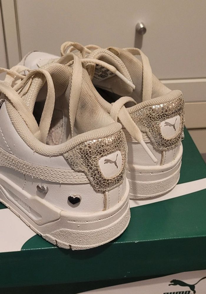Puma blanche Taille 33 - photo numéro 3