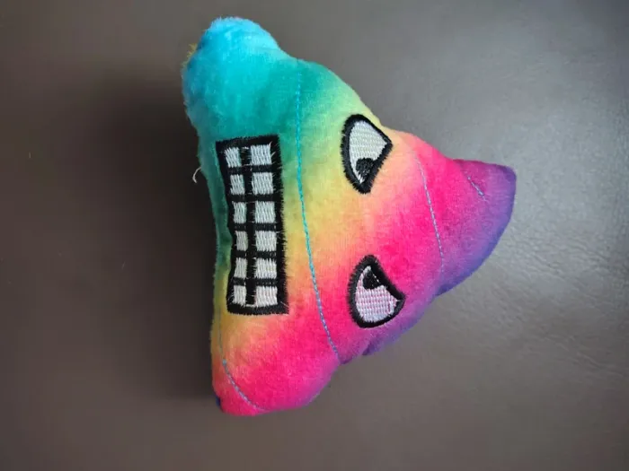 Peluche caca arc en ciel kawaii