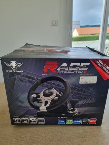 Volant/ pédalier  Race weel pro 2
