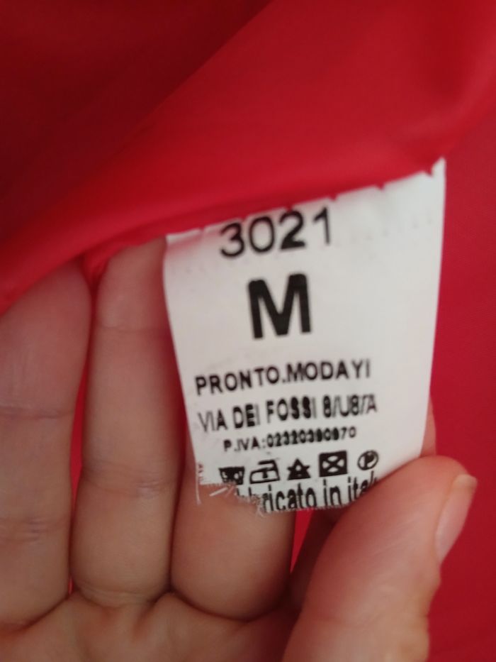 Manteau rouge - photo numéro 2