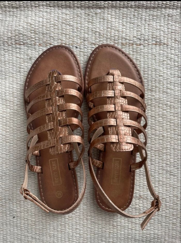 Sandales Merry Scott neuves - 39