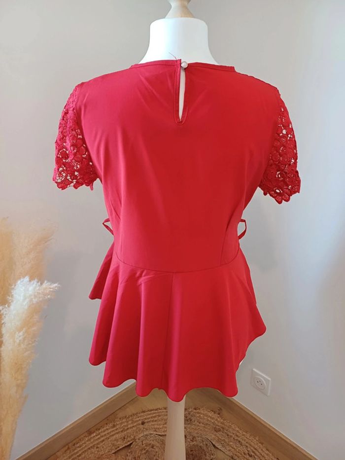 Blouse rouge péplum avec dentelle Viola Moda taille L 40 - photo numéro 8