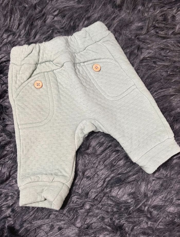 Pantalon vert d’eau naissance
