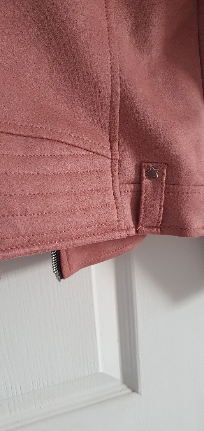 Veste girls rule.  Taille  11 ou 12 ans - photo numéro 3
