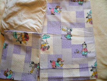 Parure drap mauve pour lit 60cm x 120cm