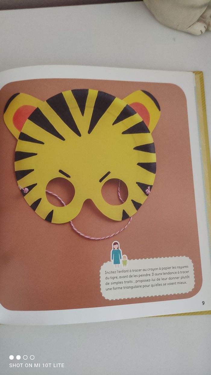 Livre masques - photo numéro 5