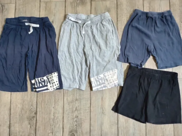 Gros lot de vêtements de sport pour fille 10 ans + donne chaussettes - photo numéro 14