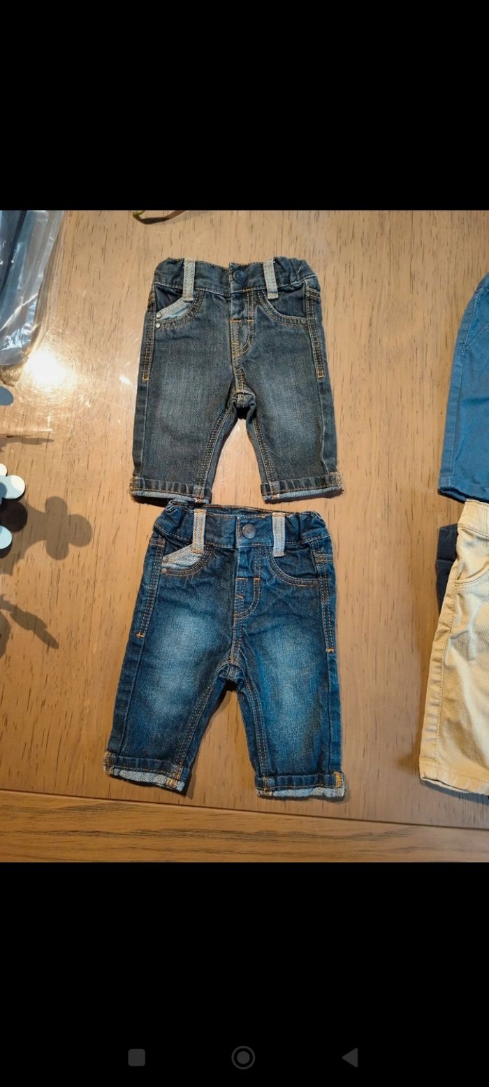 Lot pantalons et t-shirt manches longues 1 mois - photo numéro 2