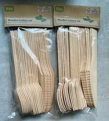 Lot 2 sachets couverts en bois
