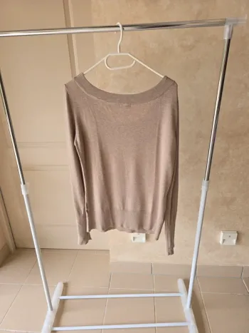 Pull femme échancré