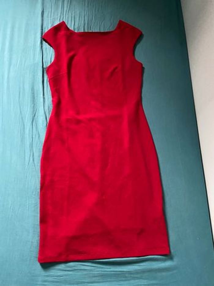 4 robes toutes neuf jamais utiliser avec étiquettes - photo numéro 3