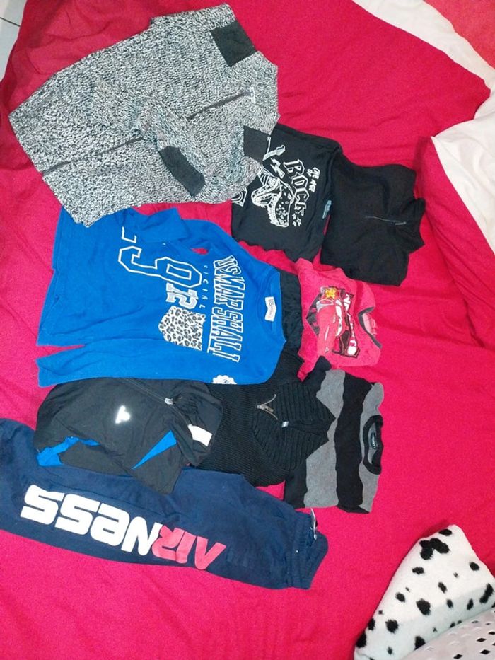 Lot garçon  8 ans
