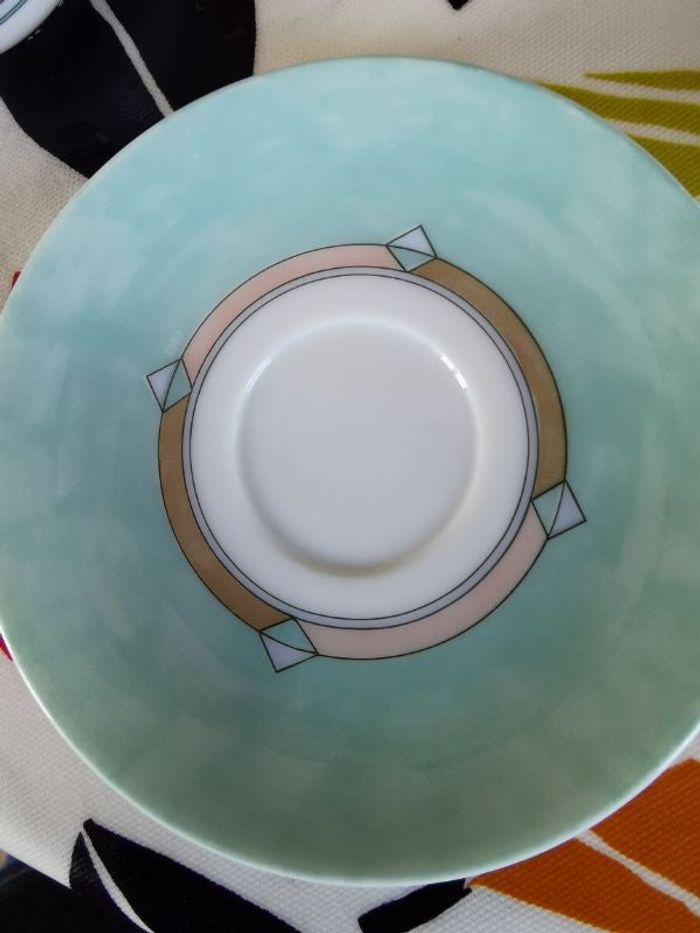 lot tasses à café et sous tasses