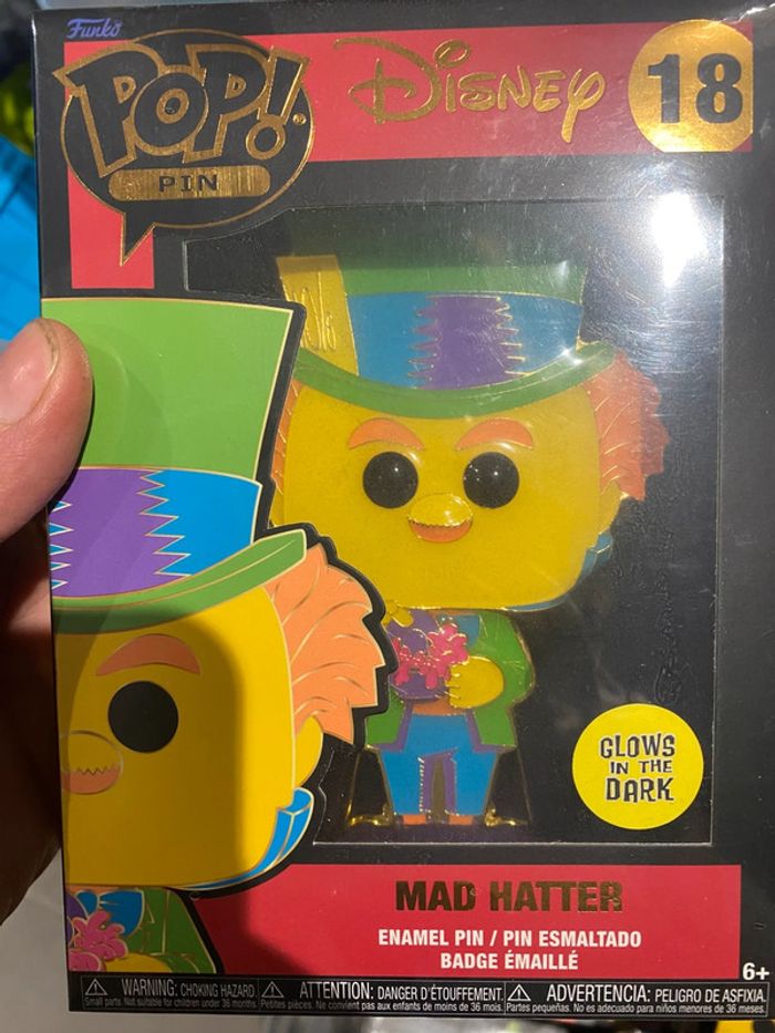 Pin's disney funko loungefly chapelier alice