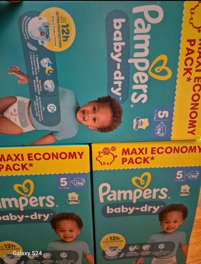 Couches Pampers taille 5 (94) - photo numéro 2