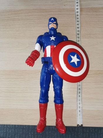 Figurine 31 cms de Captain America