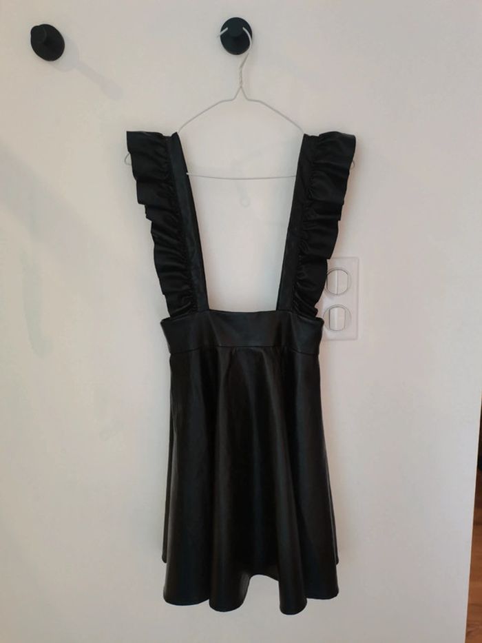 Robe en simili
