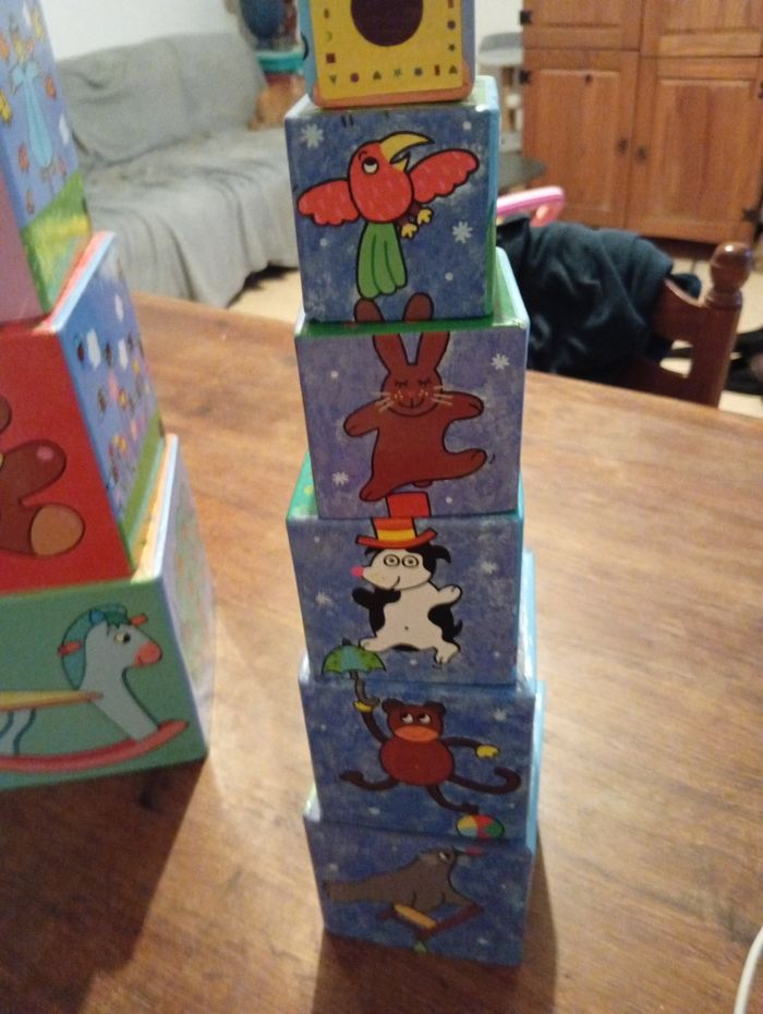 Cube a empiler marque djeco - photo numéro 4