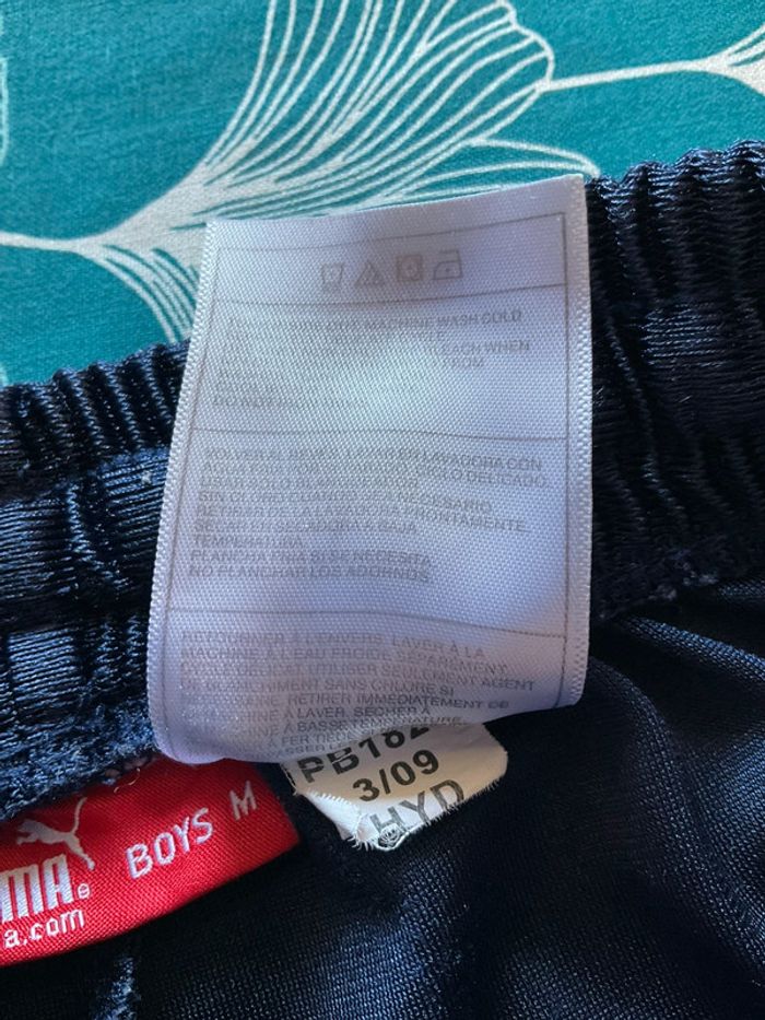 Short léger de sport bleu marine pour enfant Puma taille M 14 ans 386 - photo numéro 11