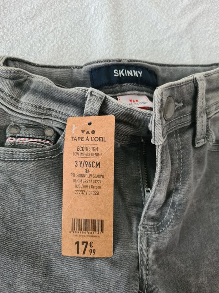 Jean Tape à l'œil neuf - photo numéro 3