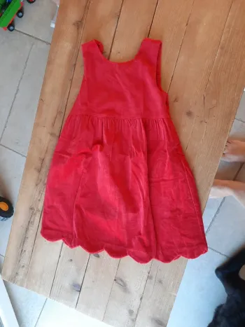 Robe de fête rouge velour