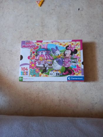 Puzzle minnie 104 pièces