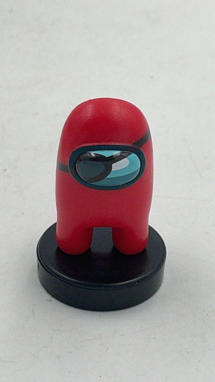 Figurine Among Us 5 cm + autocollant Tomy - photo numéro 3