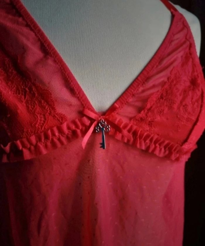 Bustier dentelle rouge taille 40-42 - photo numéro 2