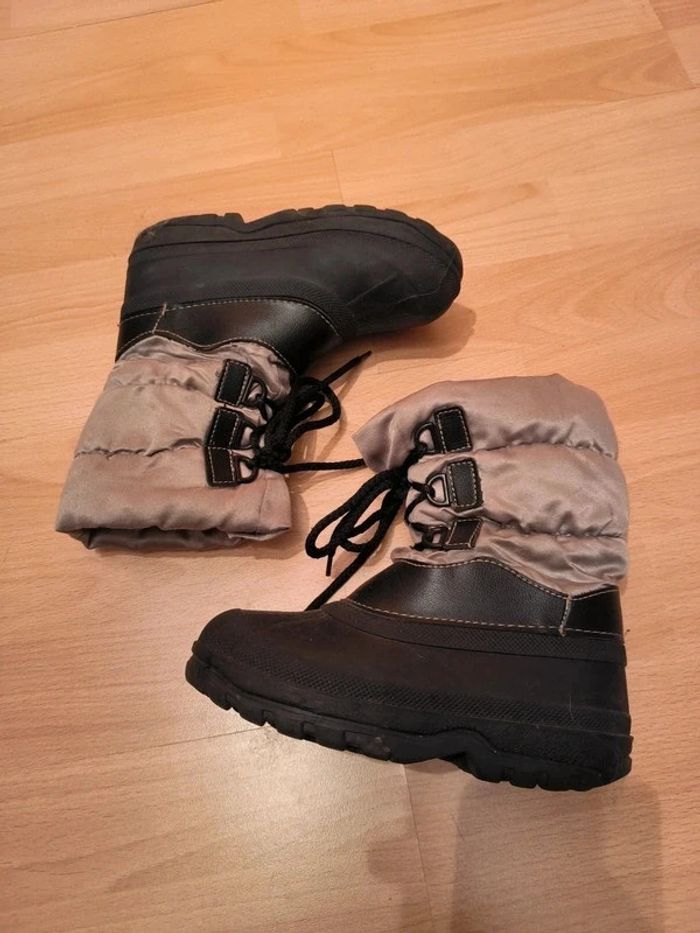 Bottes d'hiver enfant pointure 27-28 - photo numéro 2