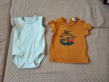 Ensemble body avec t-shirt 24 mois