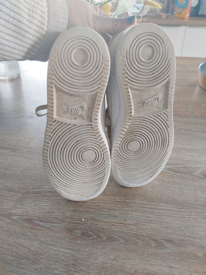 Basket Nike taille 36 - photo numéro 4