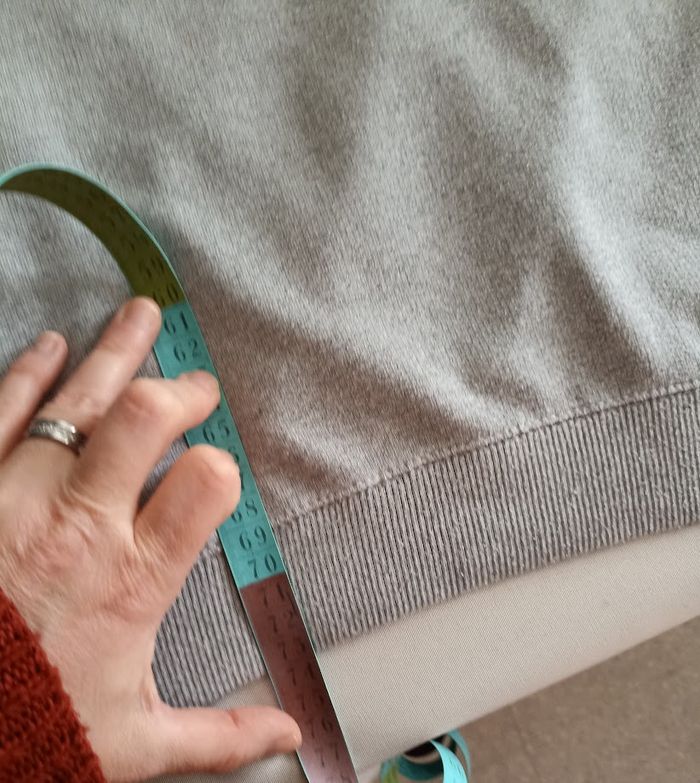 Sweat "You Are Loved" - photo numéro 7