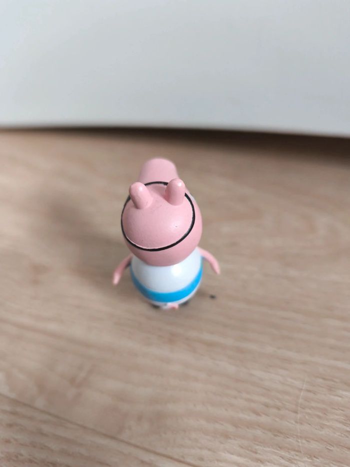 Figurine Peppa pig - photo numéro 3