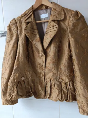 Superbe blazer Élégance Paris t.44 100% soie brodée