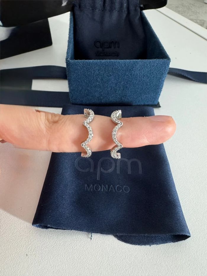 Boucle d’oreille APM Monaco