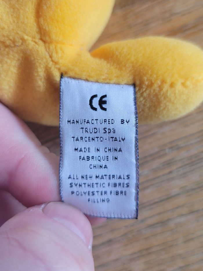 Peluche Disney Winnie L'ourson - photo numéro 4