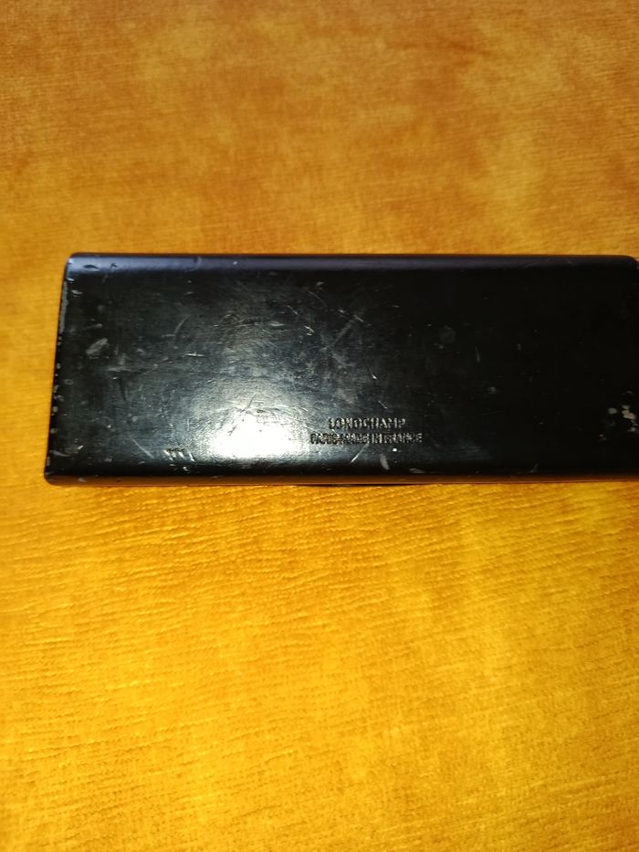 Étui lunettes Longchamp noir cuir vintage – Authentique, chic et pratique" - photo numéro 3