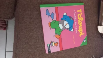 Livre tchoupi tbe enfant t'choupi s'habille tout seul