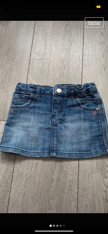 Magnifique jupe en jeans 4 ans