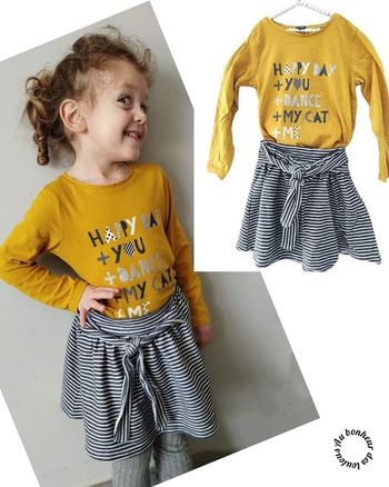 4 ans ensemble Teeshirt et jupe