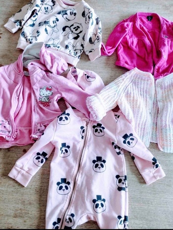 lot de pull taille 9 mois