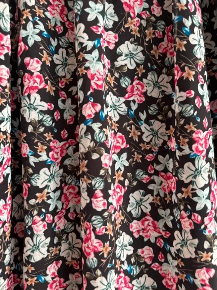 Blouse fleurie col rond à nouer - photo numéro 6