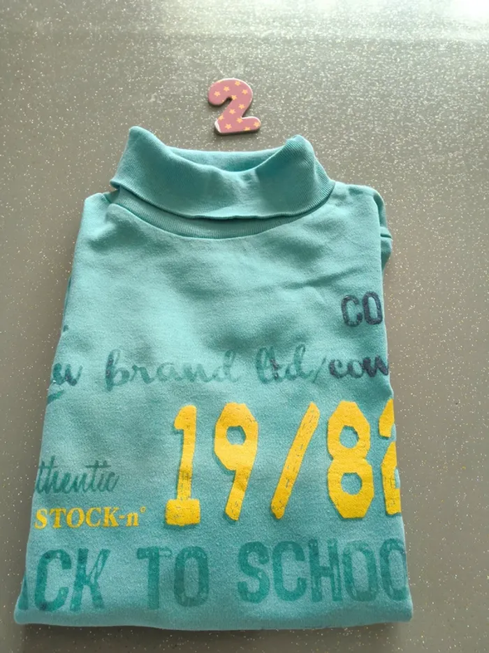 Sous pull  t shirt 2 ans