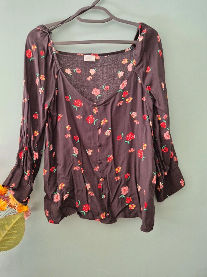 Blouse noire fleurie, manches longues Pimkie taille 38 - photo numéro 2