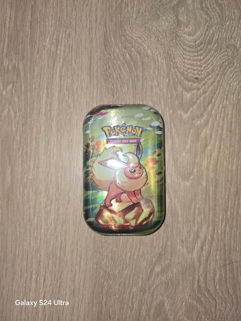 Pokemon mini tin evolutions prismatiques 8.5